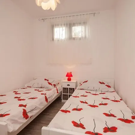 House Fontanele Semesterbostad