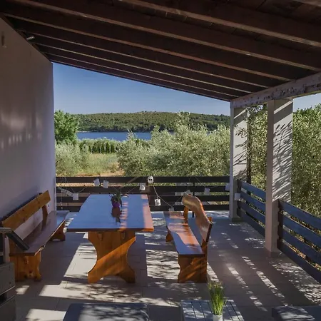 Nyaraló House Fontanele Póla